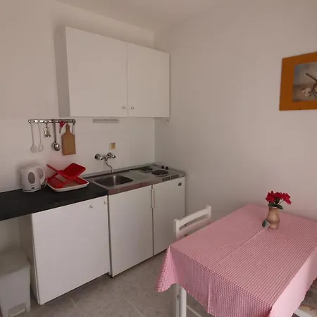 Apartmani Pavicic-Ivelja Stari Grad  Exterior photo