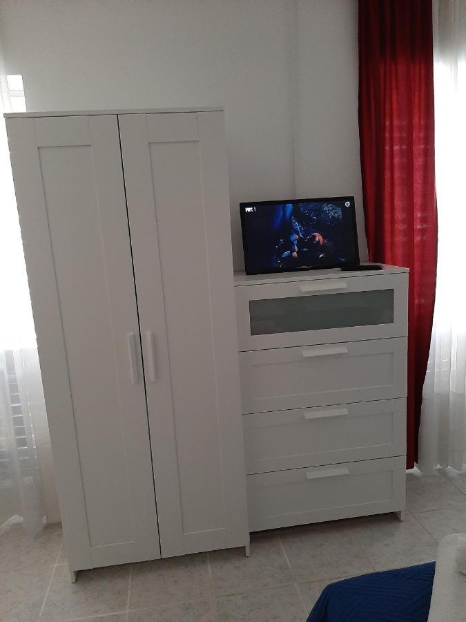 Pavicic-ivelja Apartment